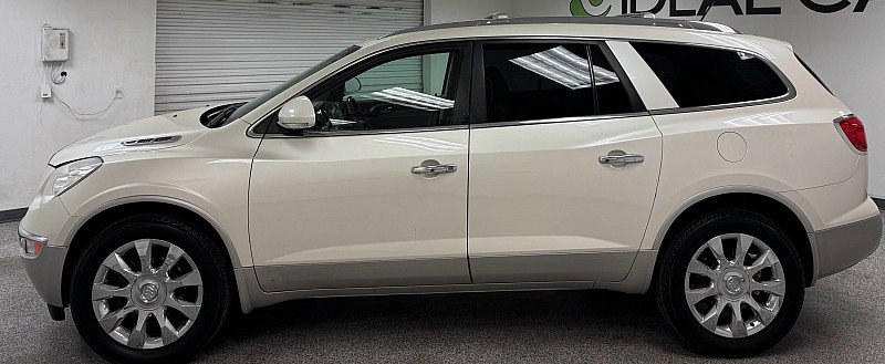 Used 2011 Buick Enclave CXL image 8