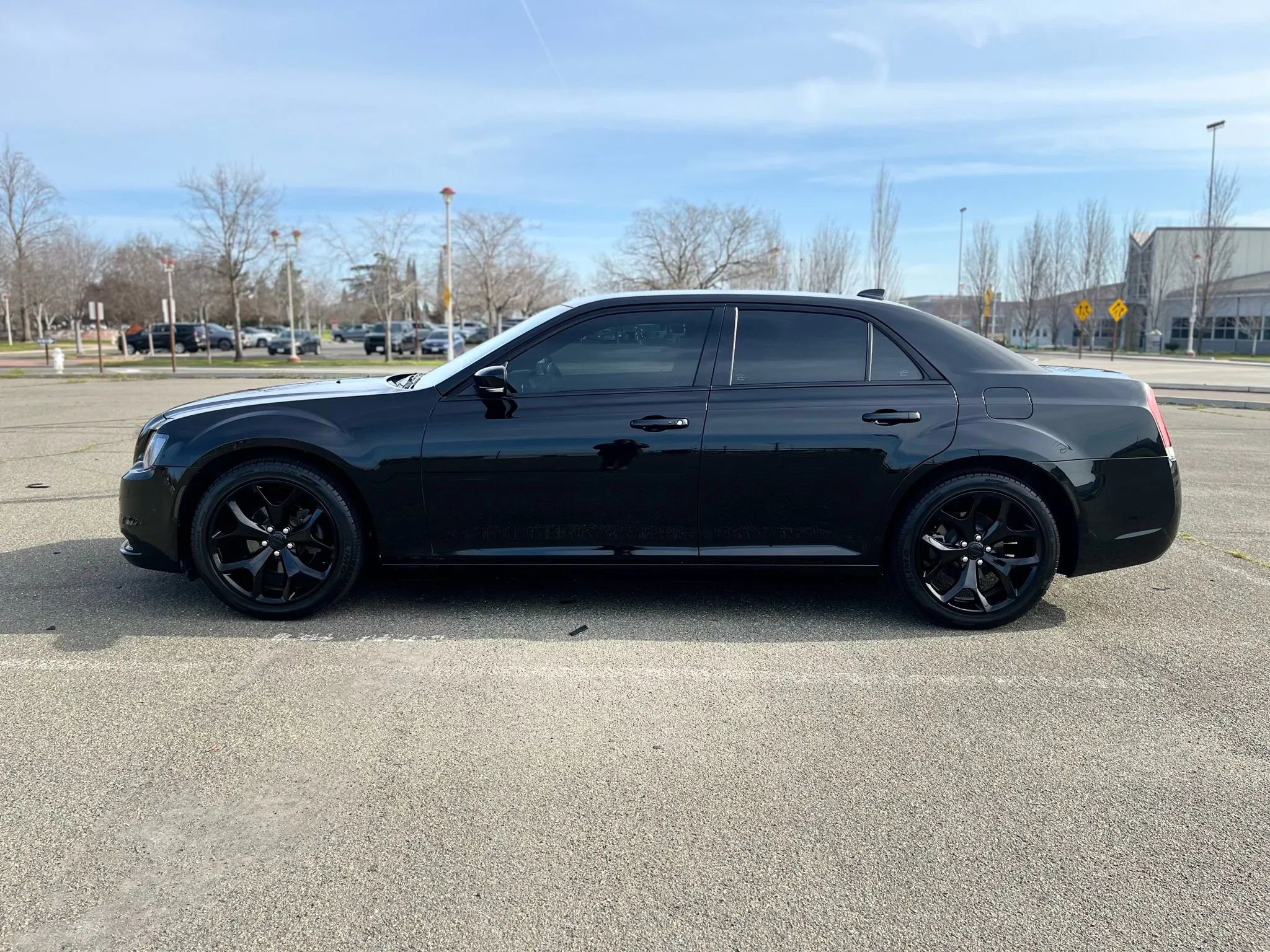 Used 2021 Chrysler 300 S RWD image 8