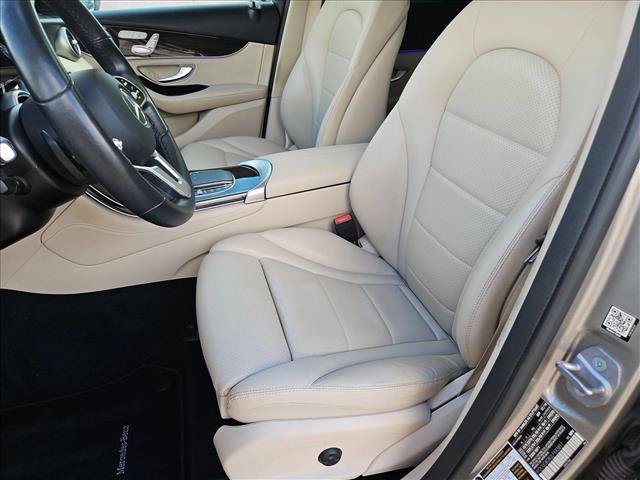 Used 2020 Mercedes-Benz GLC 300 image 16