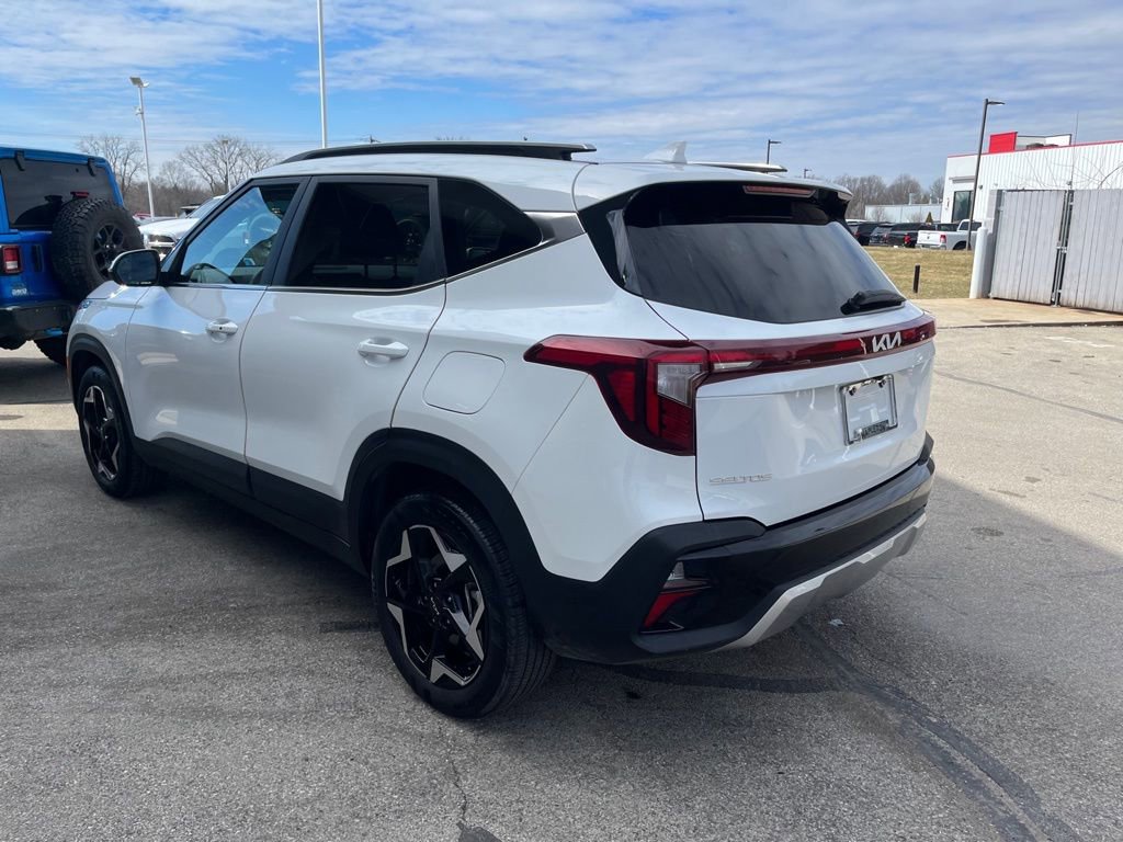 Used 2024 Kia Seltos EX image 5