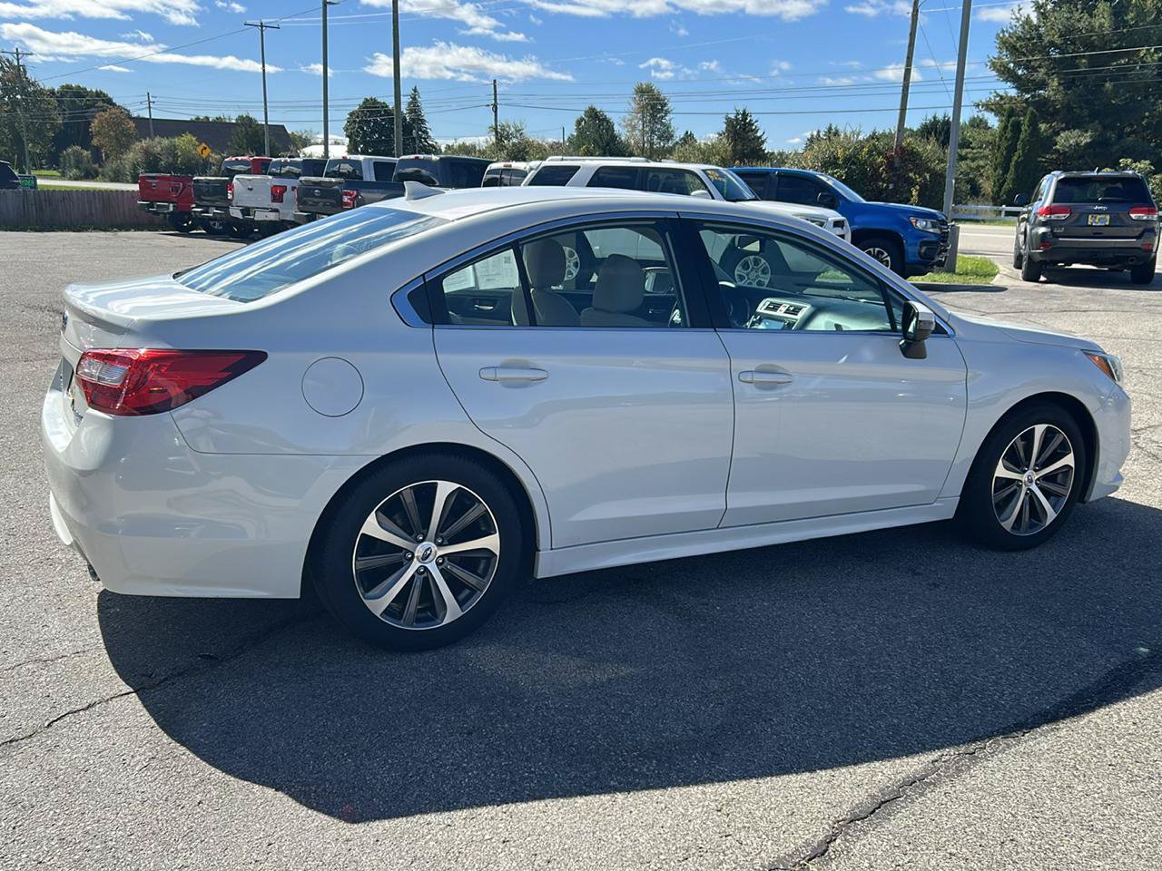 Used 2016 Subaru Legacy 3.6R Limited AWD/4WD image 4