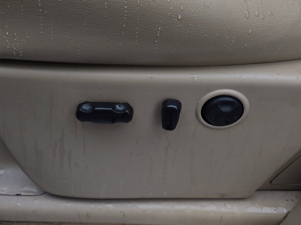 Used 2013 Chevrolet Silverado 1500 LTZ w/ Max Trailering Pack image 29