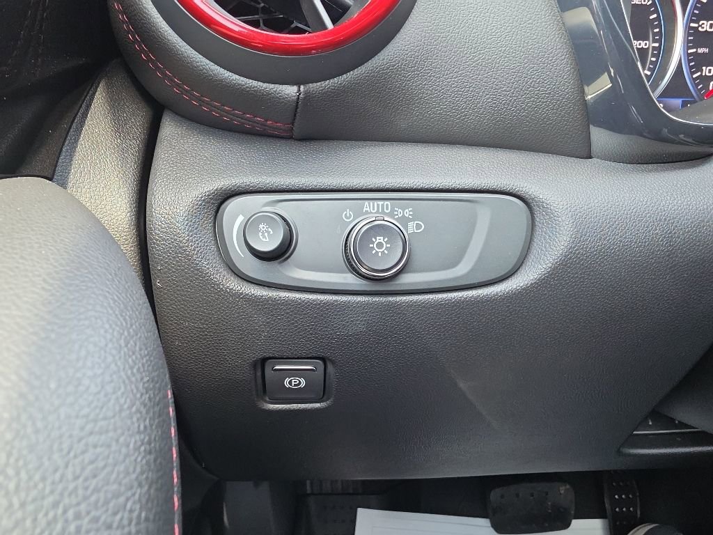 Used 2023 Chevrolet Blazer RS w/ Driver Confidence II Package AWD/4WD image 10