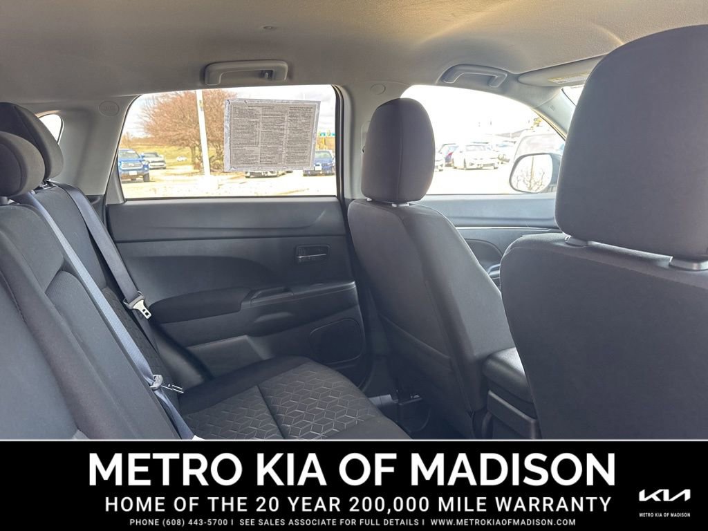 Used 2025 Mitsubishi Outlander Sport ES image 30