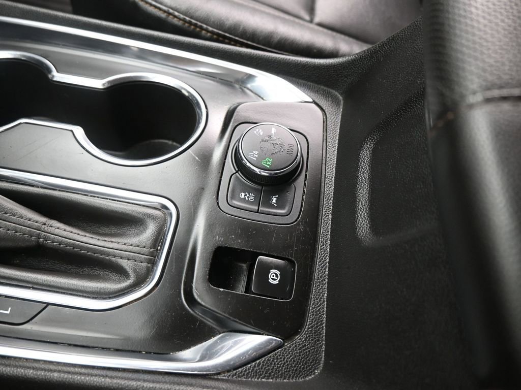 Used 2018 Chevrolet Traverse Premier image 18