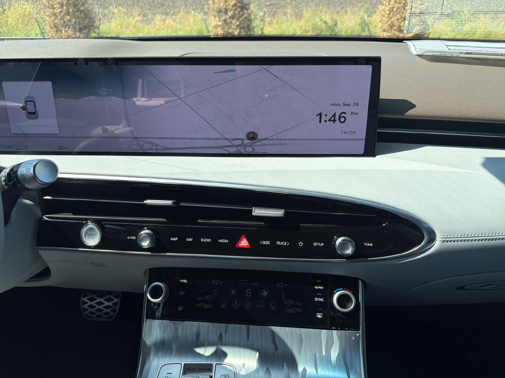 New 2027 Genesis Electrified GV70 AWD/4WD image 21