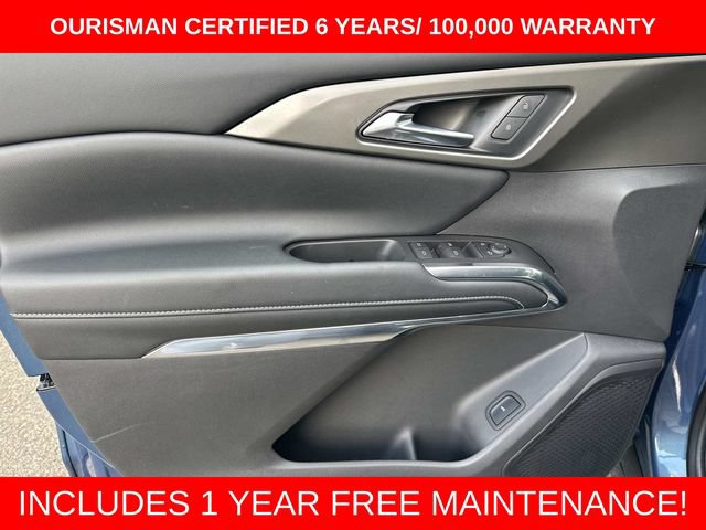 Used 2025 Chevrolet Traverse LT w/ Driver Confidence Package FWD image 19