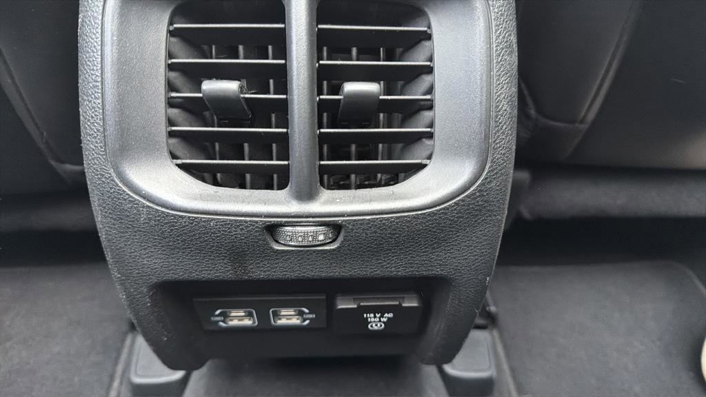 Used 2021 Jeep Cherokee Limited image 20