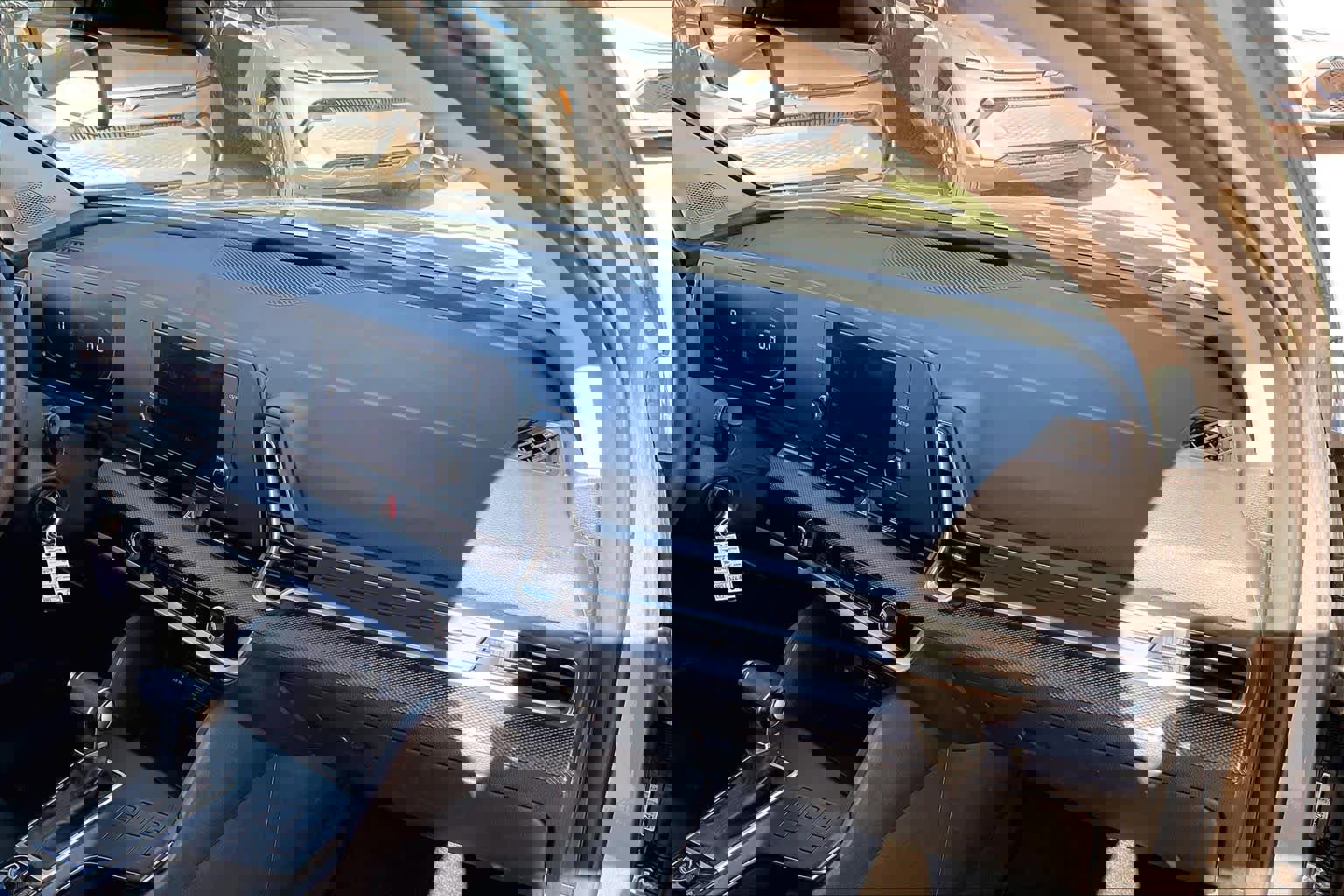 Used 2024 Kia Sportage LX image 18