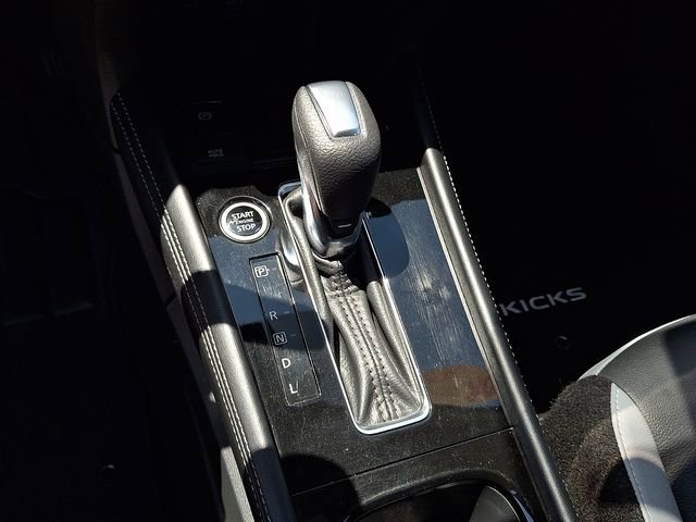 Used 2023 Nissan Kicks SR w/ SR Premium Package FWD image 10