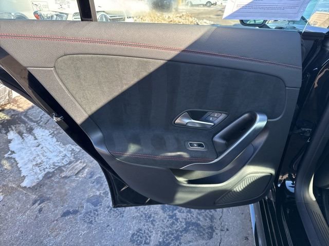 Used 2022 Mercedes-Benz CLA 250 4MATIC image 19