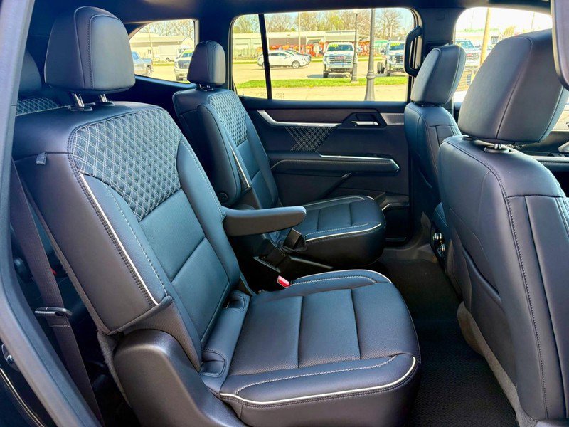 Used 2024 GMC Acadia Denali w/ Super Cruise Package AWD/4WD image 13