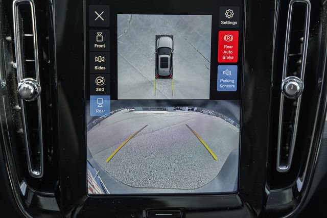 Certified 2025 Volvo XC40 B5 Plus AWD/4WD image 44