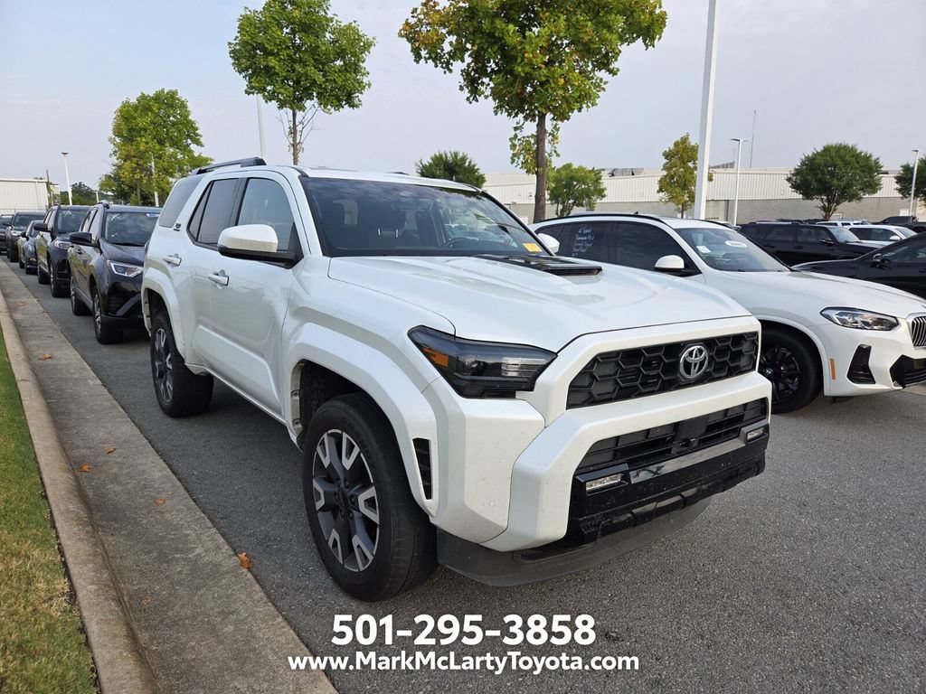 Used 2025 Toyota 4Runner TRD Sport AWD/4WD image 3