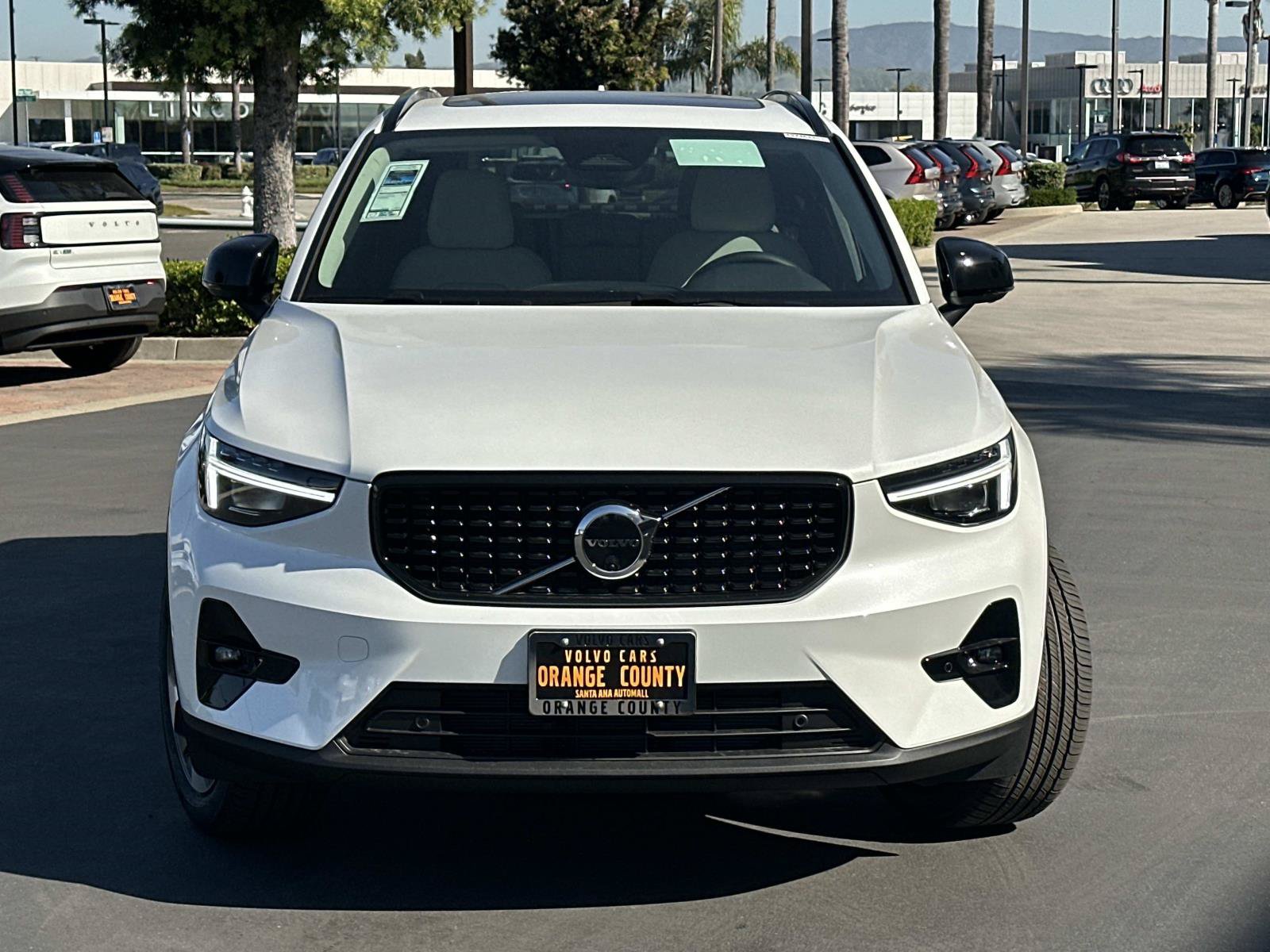 New 2026 Volvo XC40 B5 Plus w/ Protection Package Premier AWD/4WD image 2