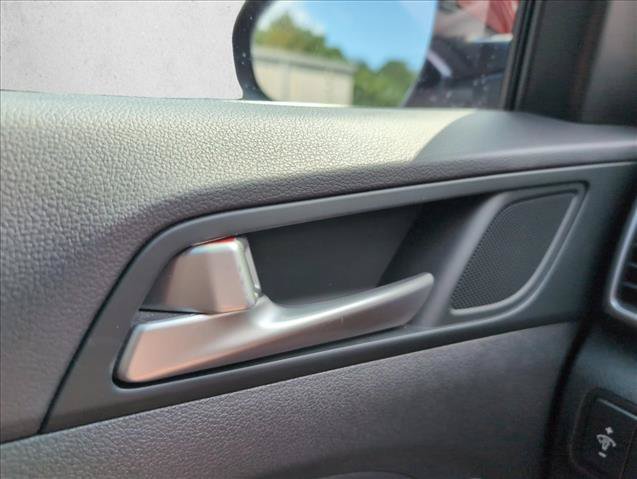 Used 2021 Hyundai Tucson Limited w/ Cargo Package FWD image 19