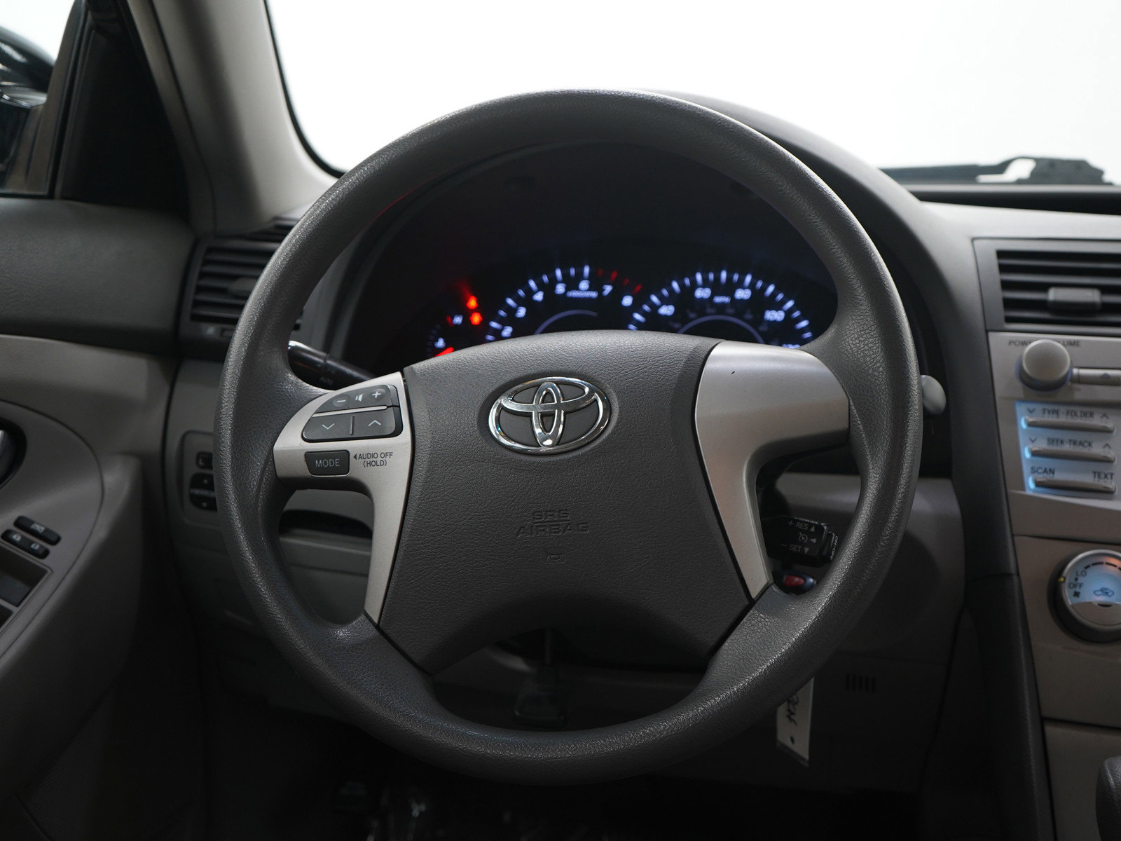 Used 2011 Toyota Camry LE w/ LE Extra-Value Pkg FWD image 14