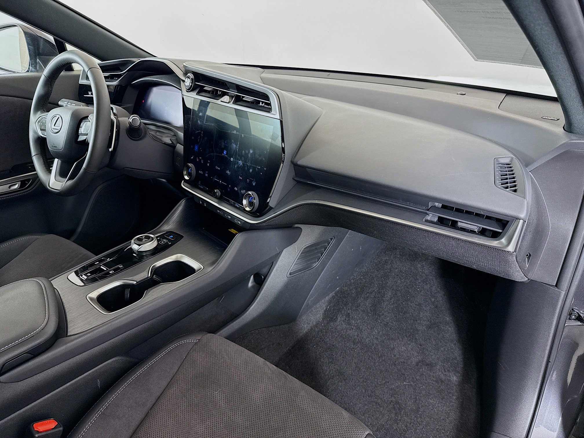 Certified 2023 Lexus RZ 450e Premium w/ Accessory Package (2T) AWD/4WD image 27