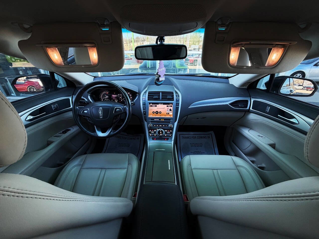 Used 2017 Lincoln MKZ Premiere image 22