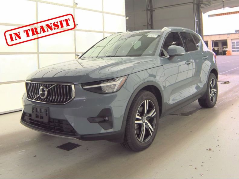 Used 2023 Volvo XC40 B5 Plus w/ Climate Package