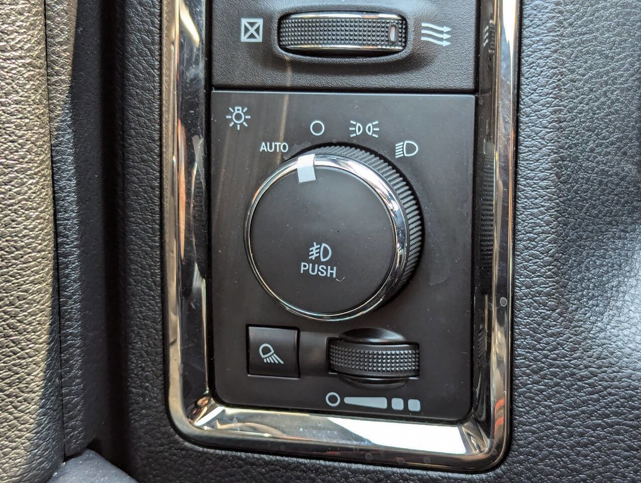 Used 2016 RAM 1500 Sport AWD/4WD image 28