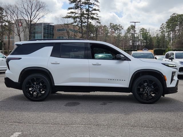 Used 2024 Chevrolet Traverse RS image 6