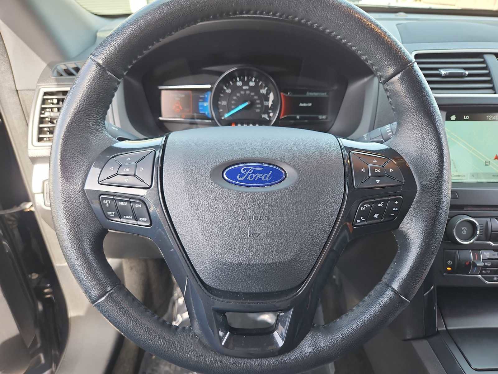 Used 2017 Ford Explorer XLT w/ Equipment Group 202A image 22