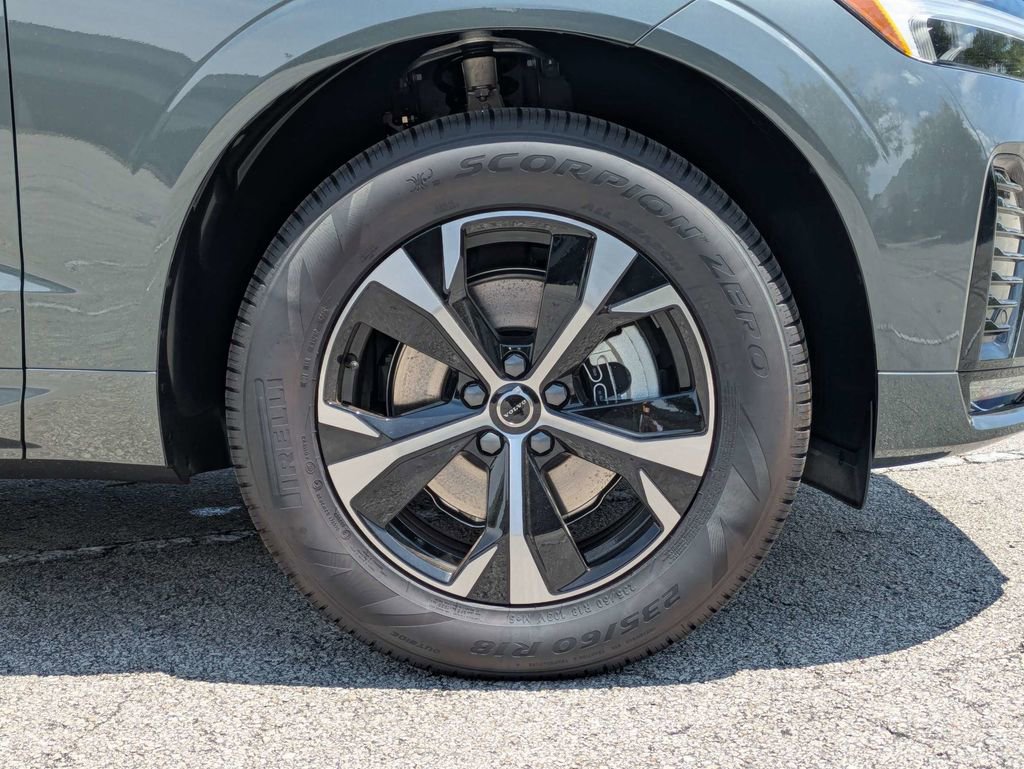 New 2026 Volvo XC60 B5 Core AWD/4WD image 11