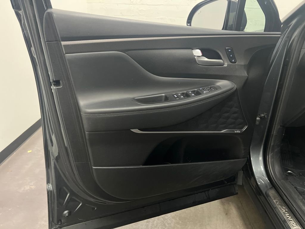 Used 2020 Hyundai Santa Fe Limited image 12