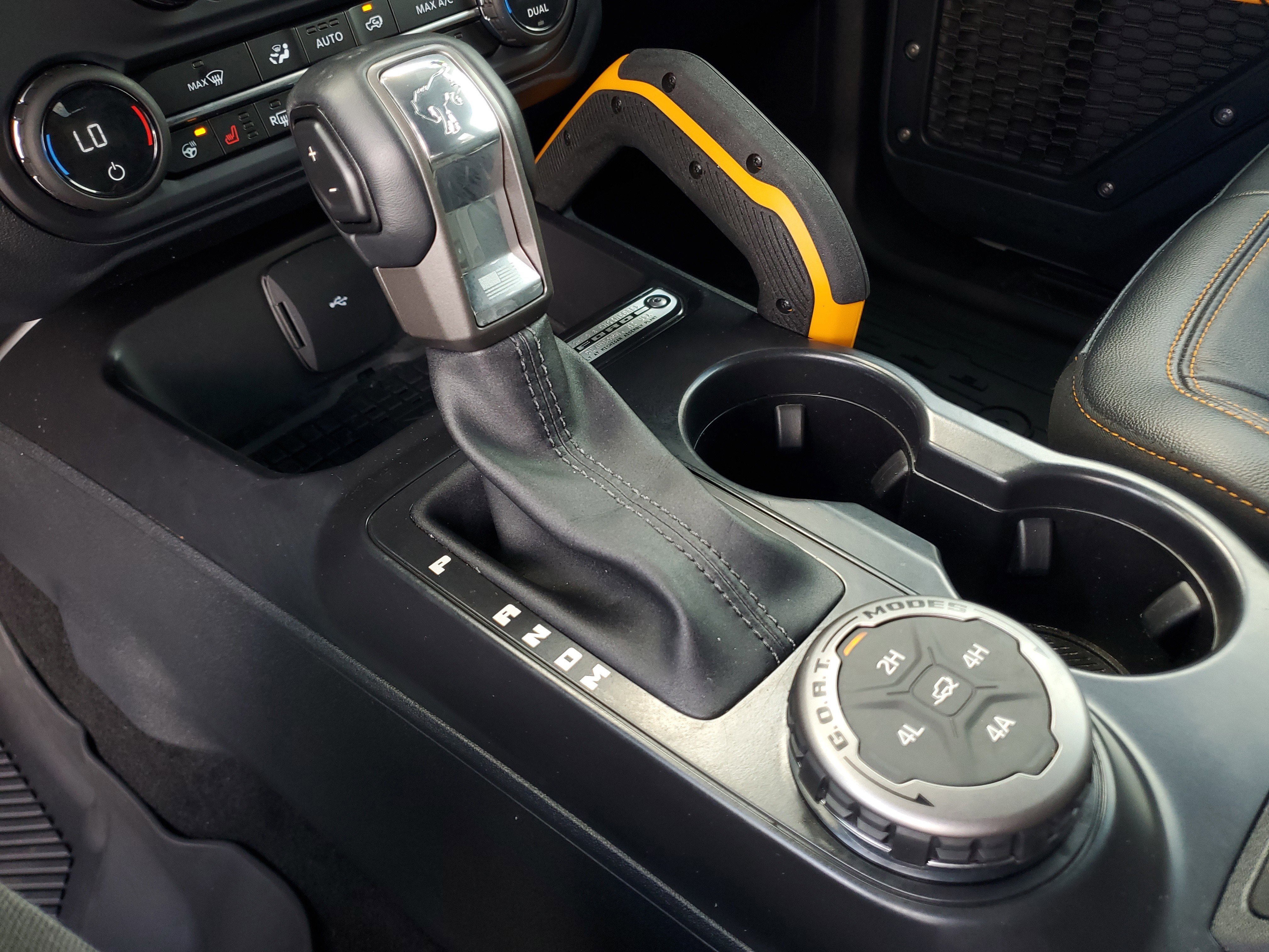 Used 2024 Ford Bronco Badlands image 10