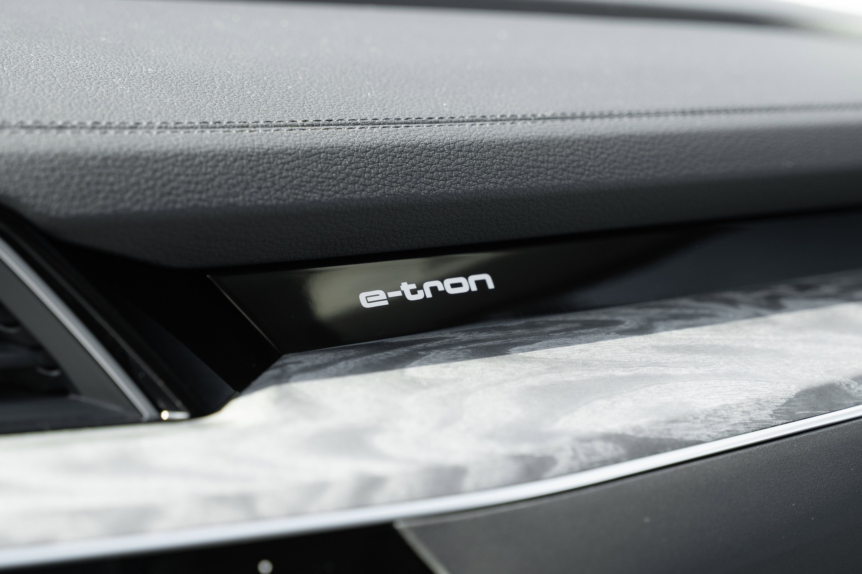 Certified 2024 Audi Q8 e-tron Premium Plus w/ Premium Plus Package image 16