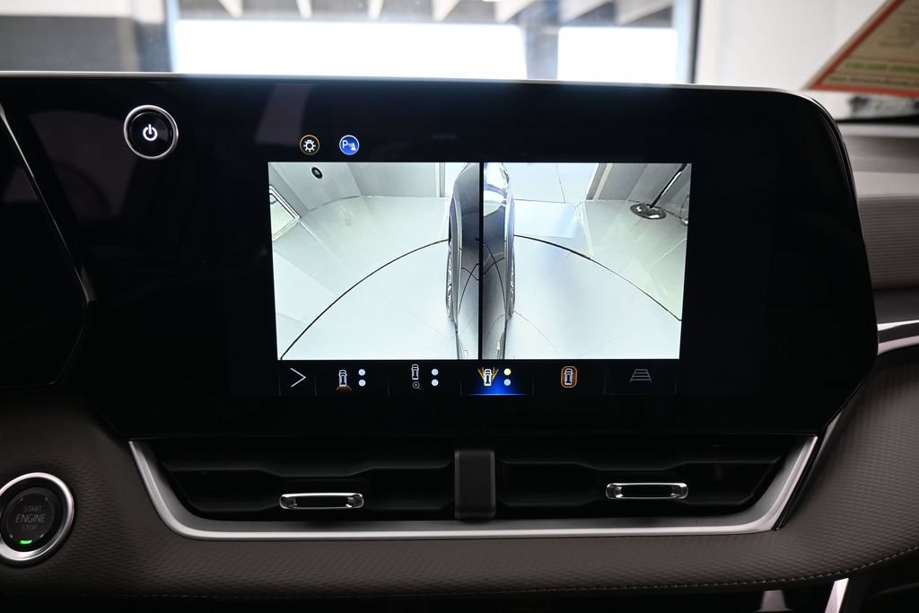 Used 2025 Chevrolet Equinox LT w/ Convenience Package II FWD image 29