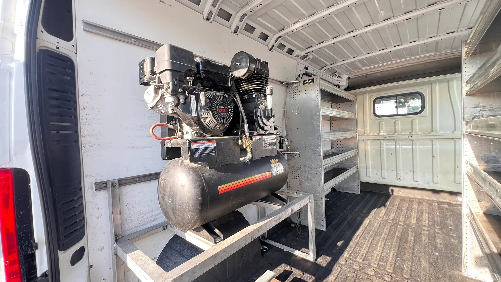 Used 2021 RAM ProMaster 2500 w/ Convenience Group FWD image 17
