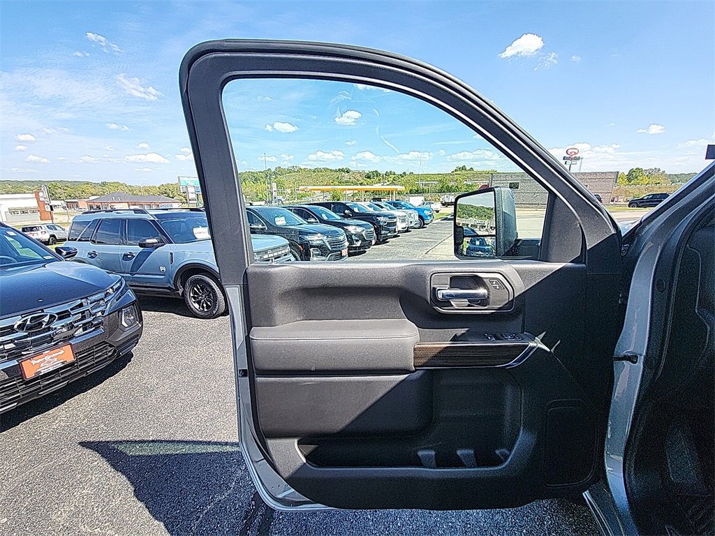 New 2026 Chevrolet Silverado 3500 LT w/ Convenience Package image 12