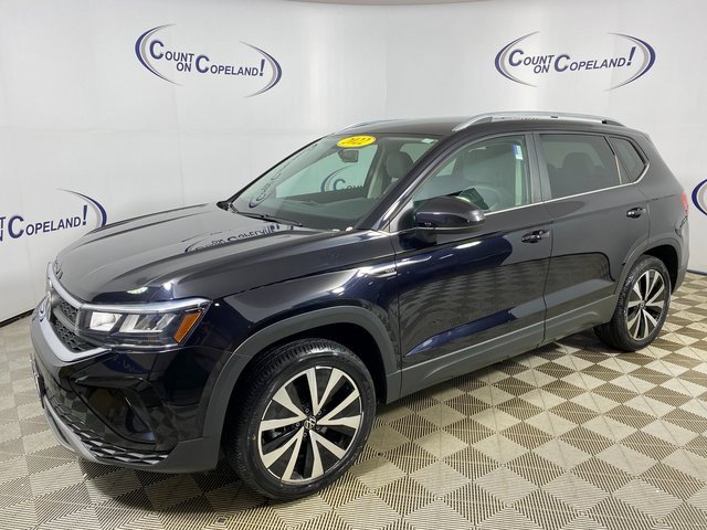 Used 2022 Volkswagen Taos SE image 3