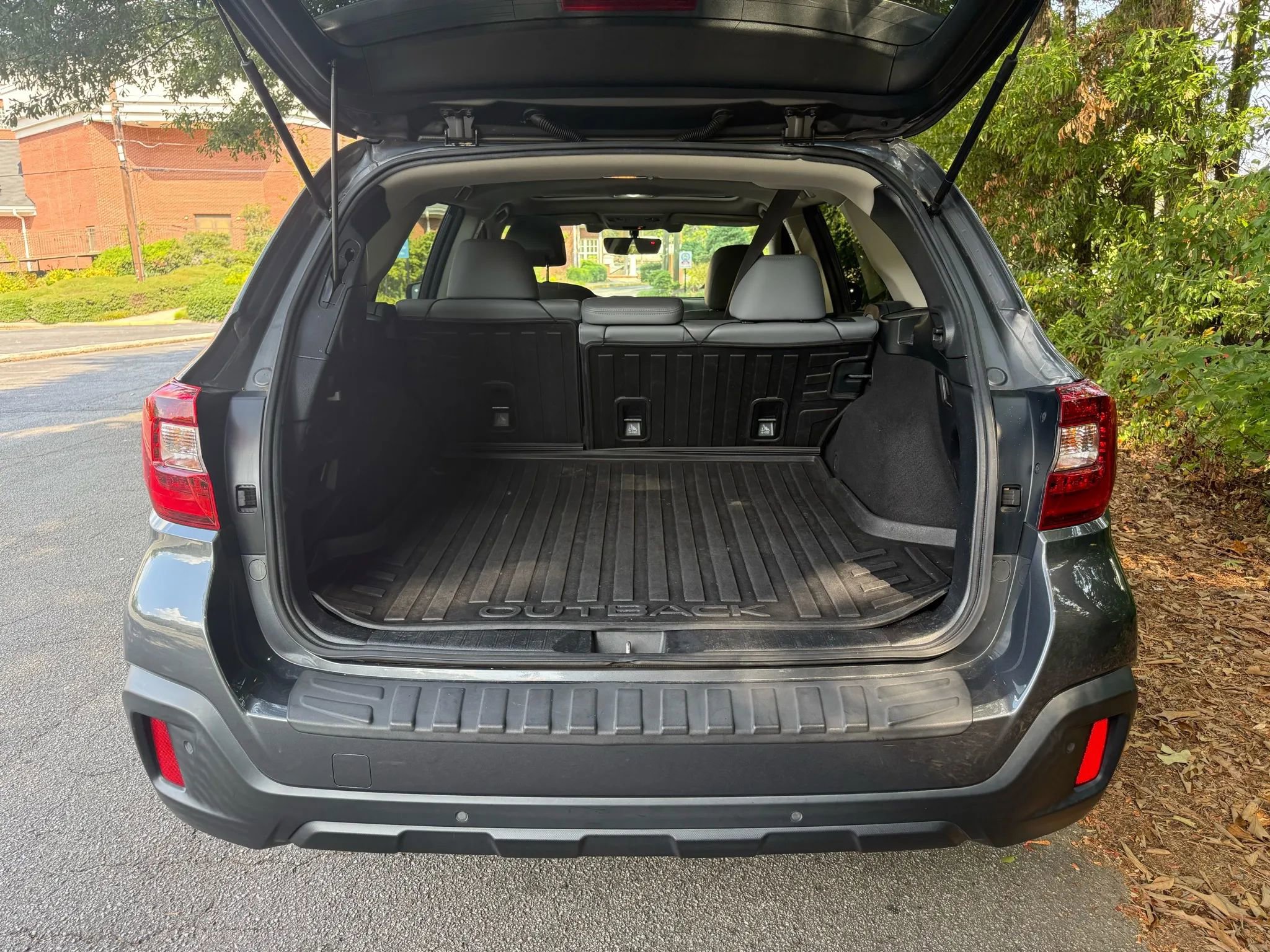Used 2018 Subaru Outback 2.5i Limited image 9