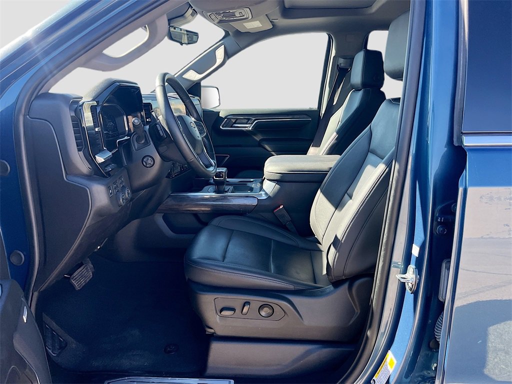 Used 2024 Chevrolet Silverado 1500 LTZ w/ LTZ Premium Package image 22