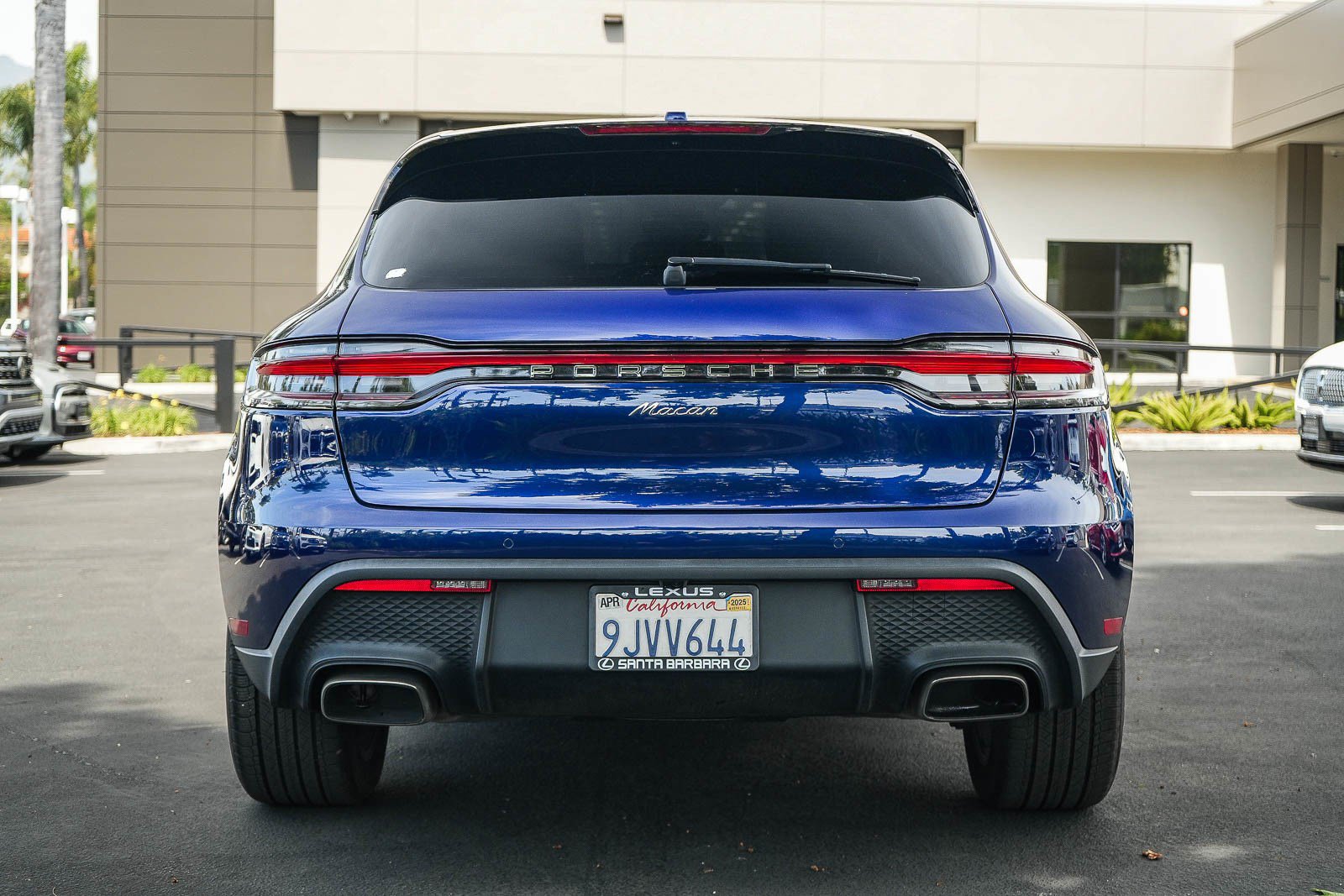 Used 2023 Porsche Macan AWD/4WD image 5