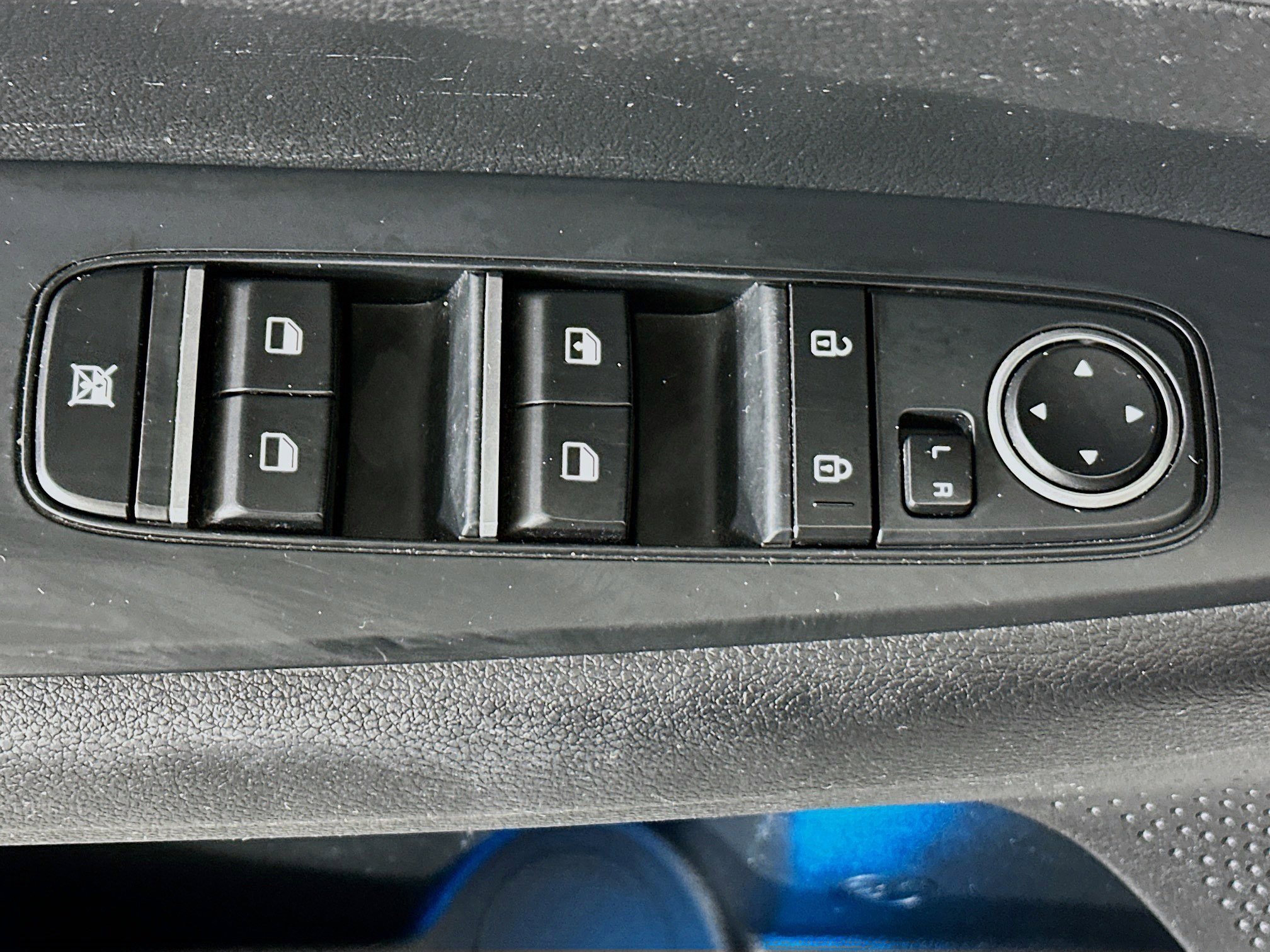 Used 2020 Kia Forte LXS FWD image 14