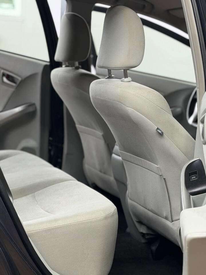 Used 2013 Toyota Prius Three image 8