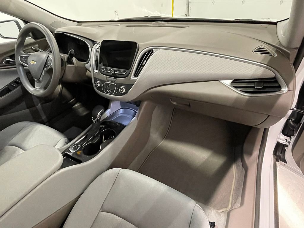 Used 2024 Chevrolet Malibu LS w/ Driver Confidence Package image 26