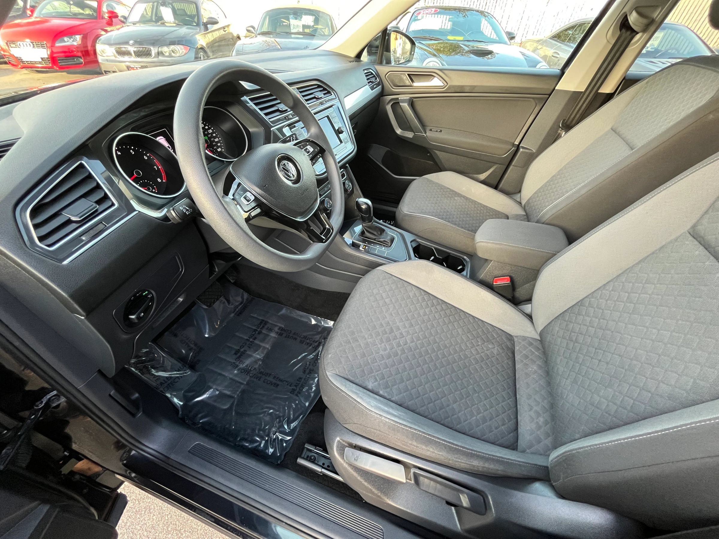 Used 2020 Volkswagen Tiguan S FWD image 9