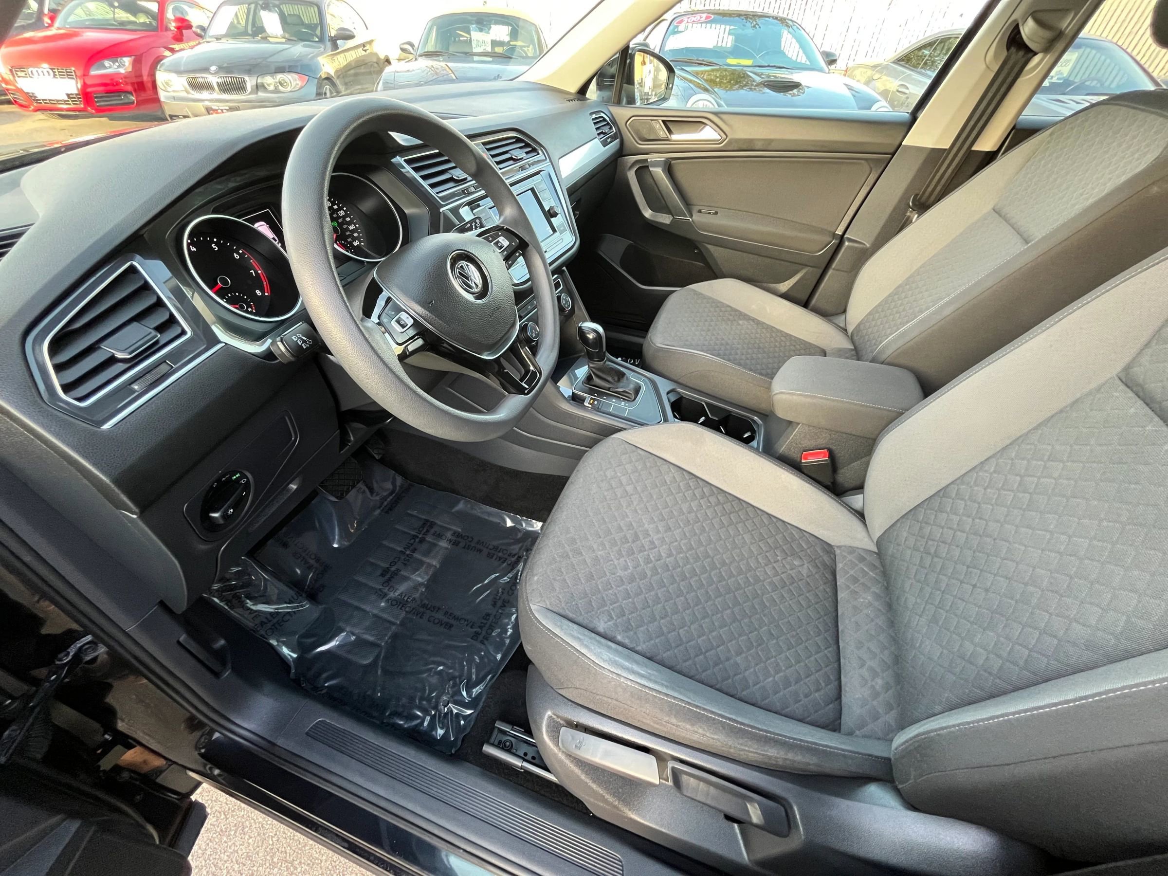 Used 2020 Volkswagen Tiguan S FWD image 9