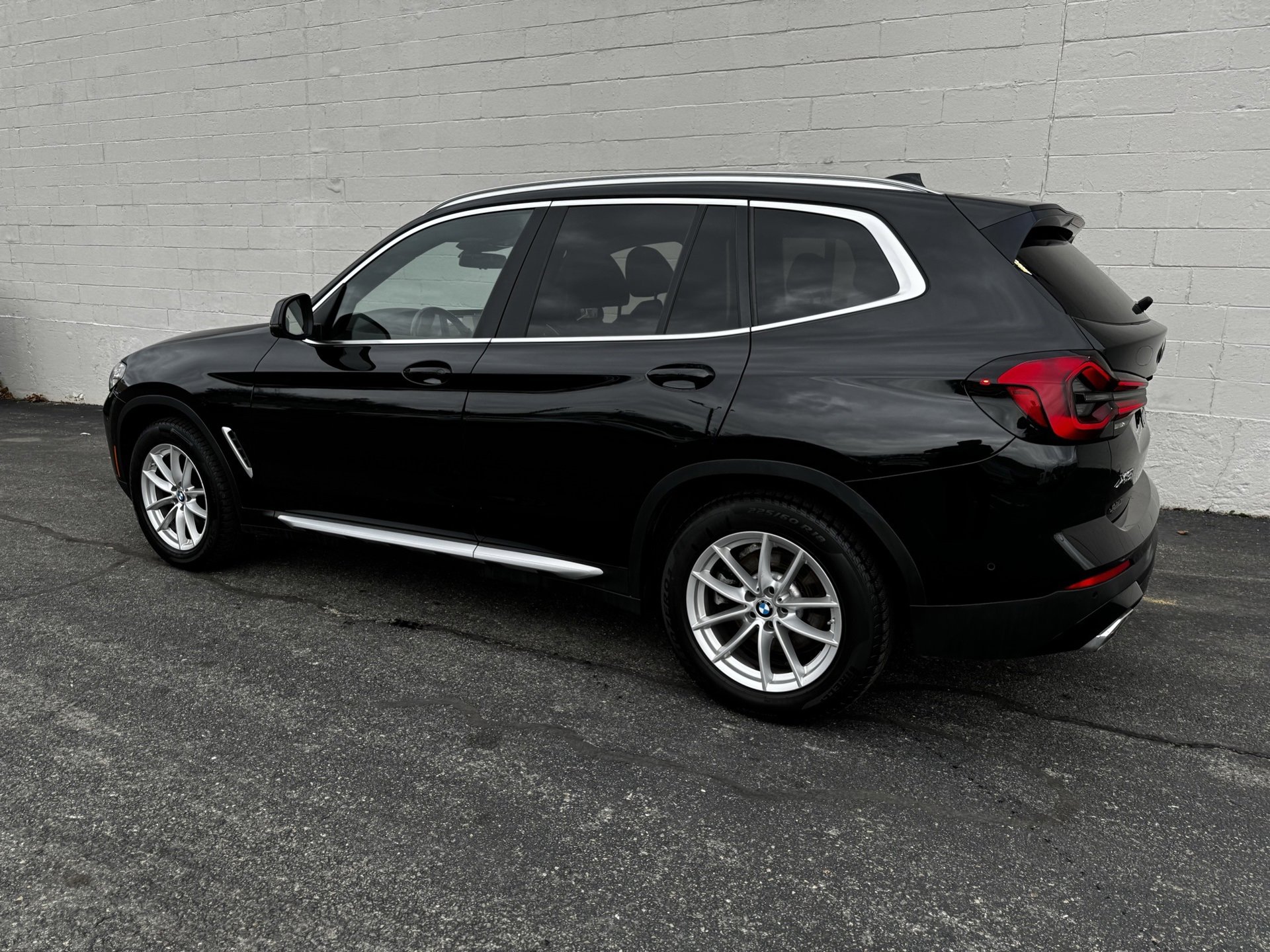 Used 2022 BMW X3 xDrive30i image 3