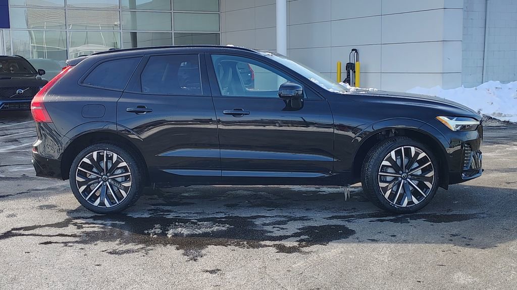 New 2026 Volvo XC60 B5 Ultra w/ Protection Package Premier image 2