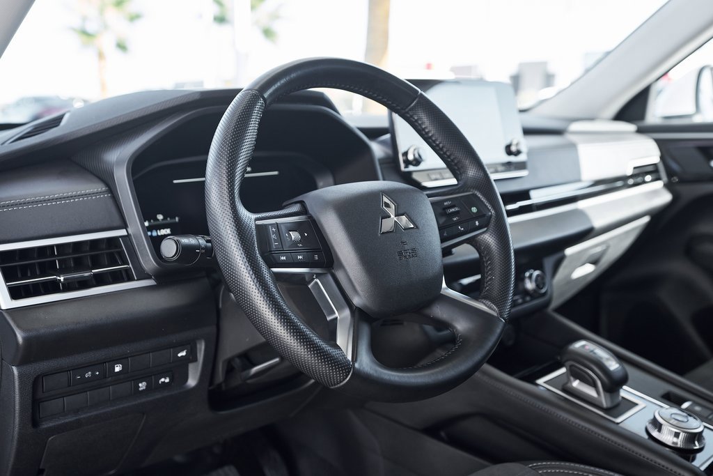 Used 2024 Mitsubishi Outlander Ralliart image 20