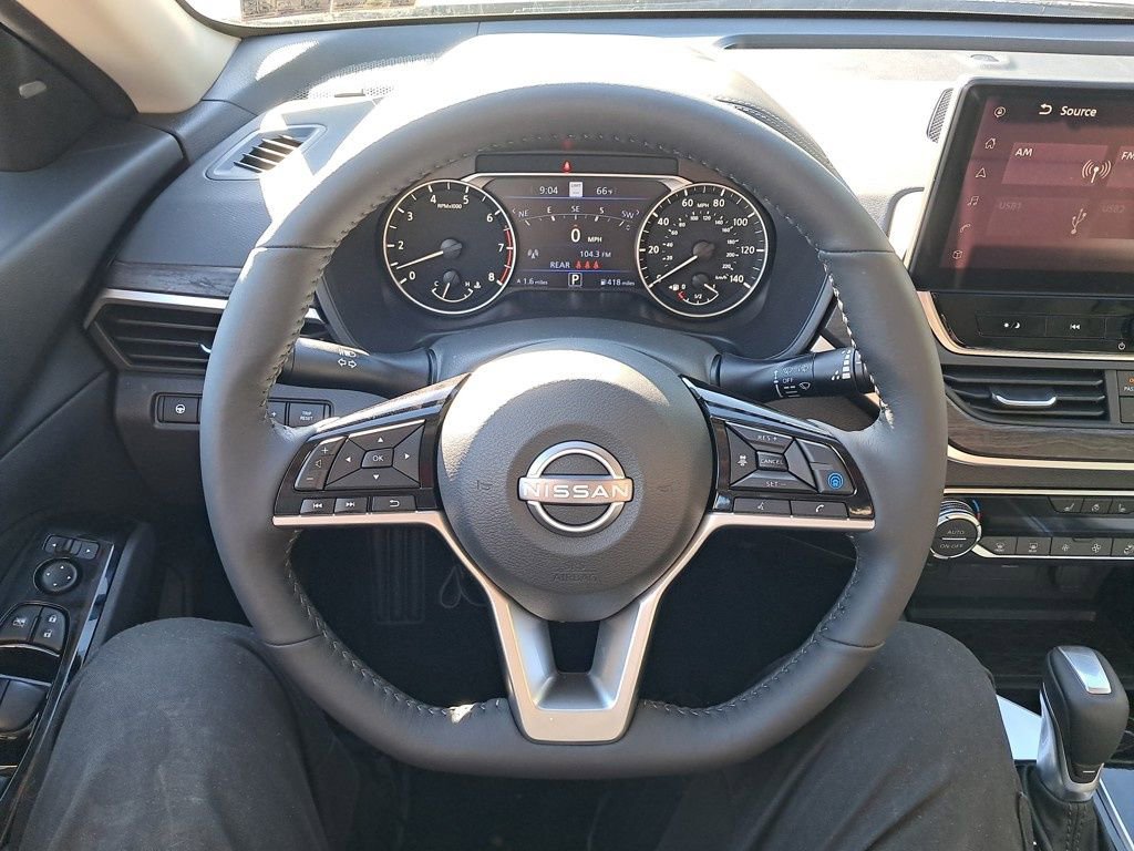 New 2025 Nissan Altima 2.5 SL image 14