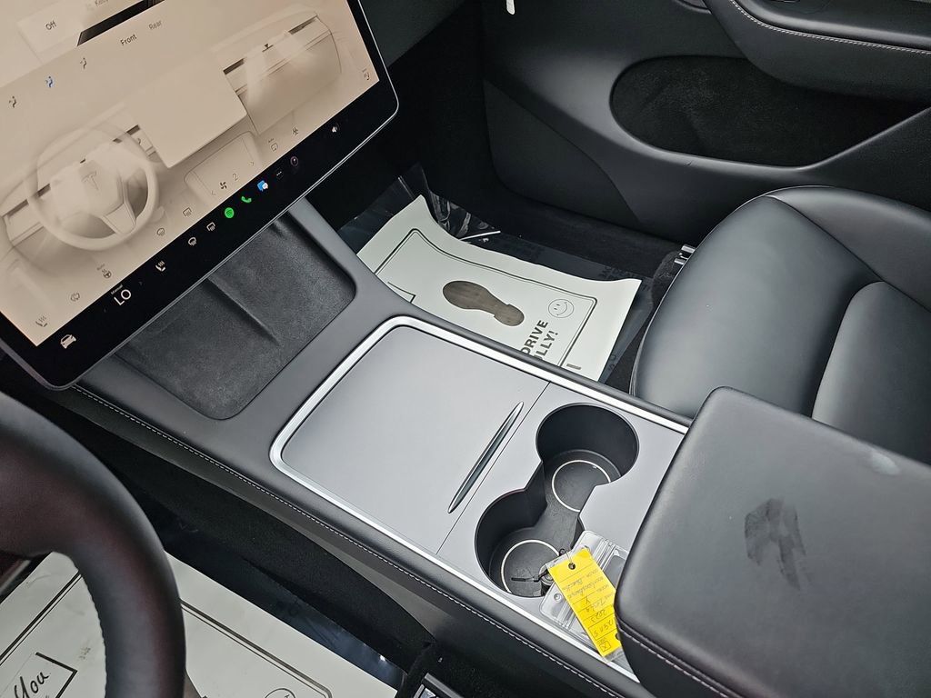 Used 2023 Tesla Model Y Long Range image 29