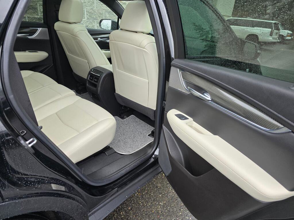 Used 2021 Cadillac XT5 Sportv w/ LPO, Floor Liner Package image 18