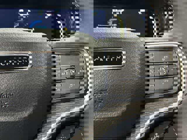 Used 2022 Jeep Wagoneer Series III w/ Convenience Group I AWD/4WD image 17